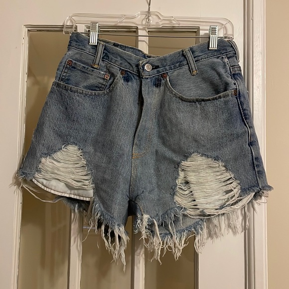 Levi's Pants - Levi High-Waisted Shorts